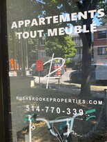 3210 Laurier Av E in Montréal, QC - Building Photo