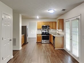 3254 Ashgrove Ln SW in Marietta, GA - Building Photo - Building Photo