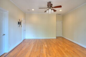 2932 N Milwaukee Ave in Chicago, IL - Building Photo - Building Photo