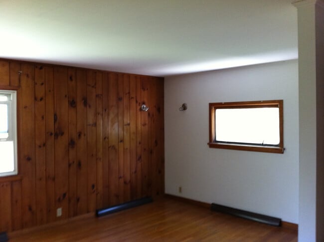 1621 Slaterville Rd, Unit 1621 Upper in Ithaca, NY - Foto de edificio - Building Photo