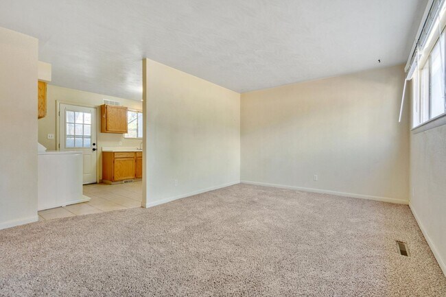 property at 2108 Applewood Rd