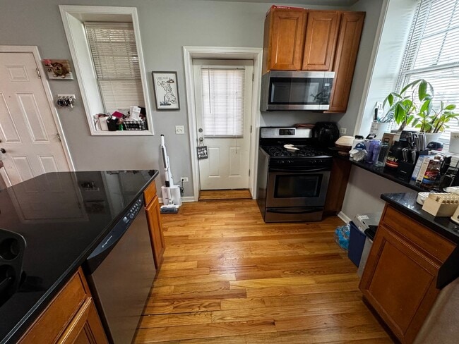 property at 3217 N Karlov Ave