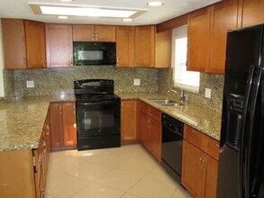 4852 Limestone Dr in Port Richey, FL - Building Photo - Building Photo