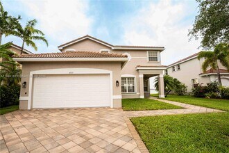 4537 SW 183rd Ave in Miramar, FL - Building Photo - Building Photo
