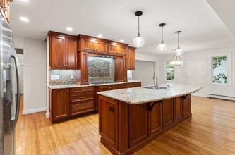 37 Oldham Rd in Arlington, MA - Building Photo - Building Photo