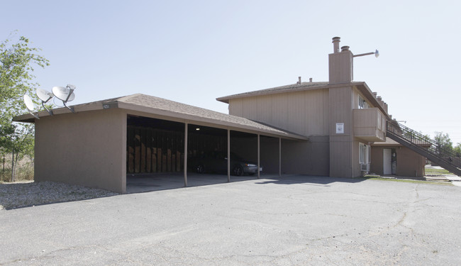 11241 Madrone St in Adelanto, CA - Building Photo - Building Photo