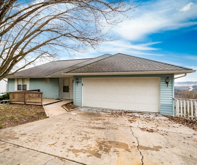property at 1813 Boswell Ave