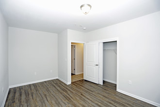 The Westminster in Elizabeth, NJ - Building Photo - Interior Photo