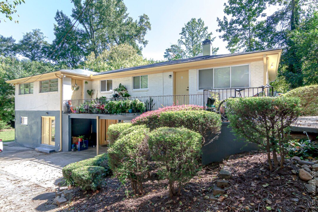 545 Oakview Rd, Unit 1 in Decatur, GA - Building Photo