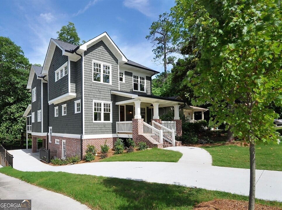 2922 Lookout Pl NE in Atlanta, GA - Building Photo