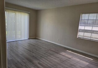 216 Glenview Blvd in Daytona Beach, FL - Building Photo - Building Photo