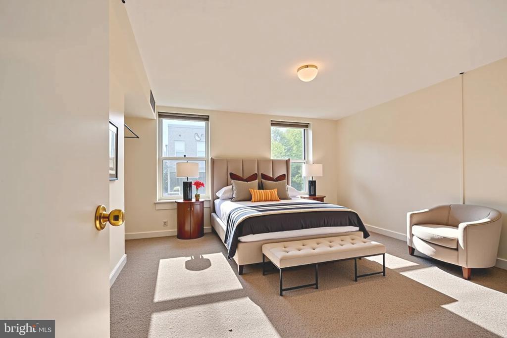 229 S Ann St in Baltimore, MD - Foto de edificio