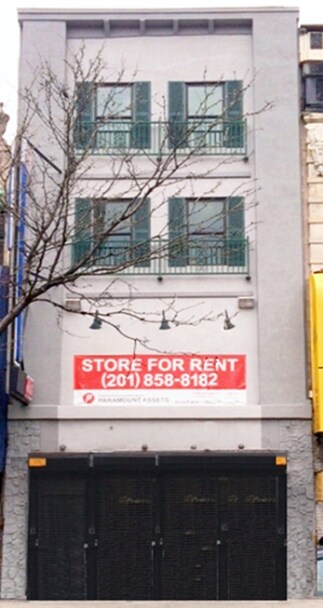 833 Broad St
