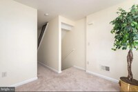 210 N Montford Ave photo'