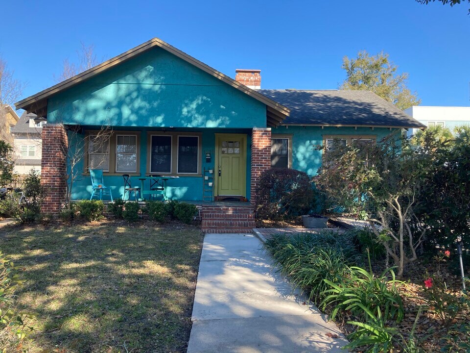 1016 SW 4th Ave in Gainesville, FL - Building Photo