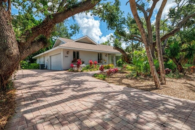 property at 1224 S View Dr