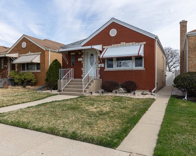 property at 2417 Northgate Ave