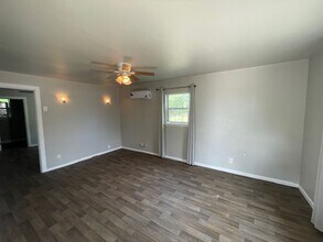 1620 7th St in Corpus Christi, TX - Foto de edificio - Building Photo