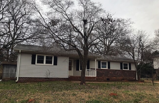 1008 Davenport Rd