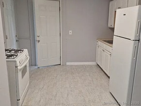 281 Hanover St in Meriden, CT - Building Photo - Building Photo