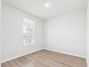 2401 Bear Cub Bend in Leander, TX - Building Photo - Building Photo