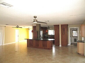 4429 Crews Ct in Port Charlotte, FL - Building Photo - Building Photo