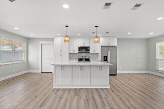 409 W Sonata Cir in Panama City Beach, FL - Building Photo - Building Photo