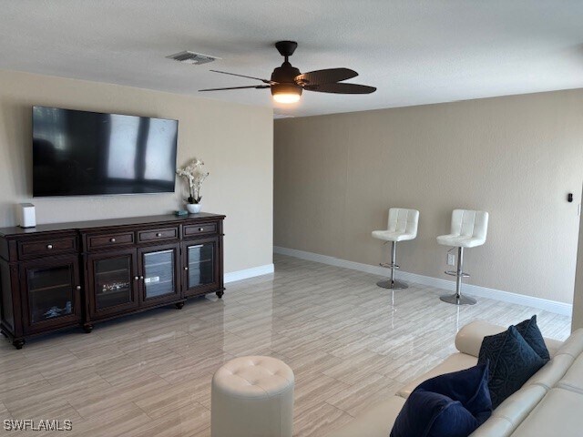 property at 3320 Country Club Blvd