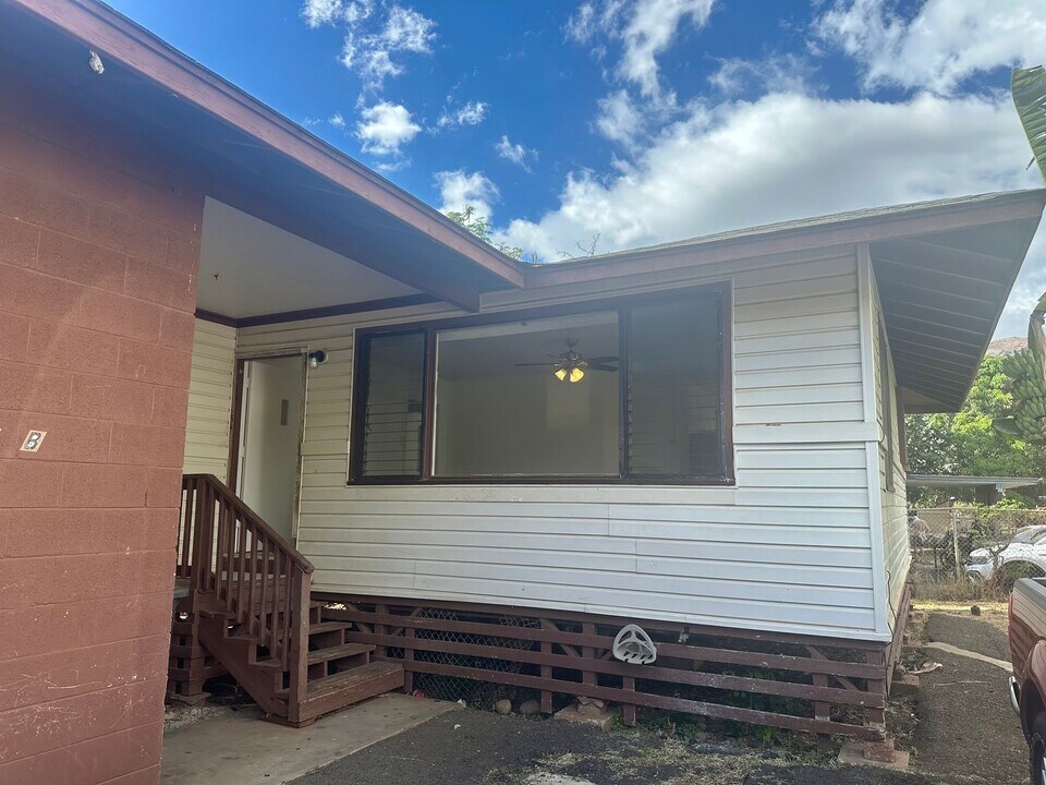 84-725 Hanalei St-Unit -B in Waianae, HI - Building Photo