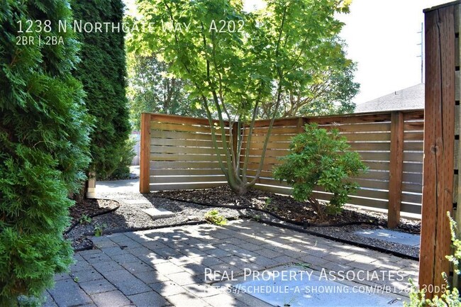 1238 N Northgate Way in Seattle, WA - Building Photo - Building Photo