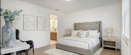 2368 Bastogne Walk in Sacramento, CA - Building Photo - Building Photo