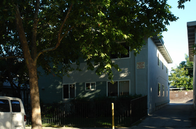 1117 Appian Ln in San Jose, CA - Foto de edificio - Building Photo