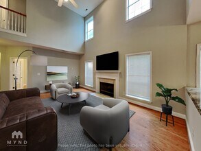 542 Forest Lakes Dr in Sterrett, AL - Building Photo - Building Photo