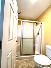 104 Charity Ln in Queenstown, MD - Foto de edificio - Building Photo