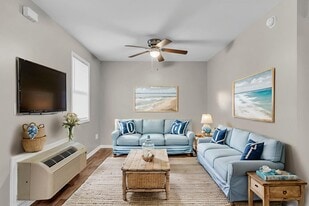 2125 Aberdeen Ave in North Charleston, SC - Building Photo