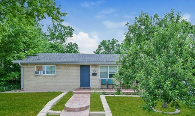 property at 1954 S Tennyson St