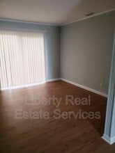 991 Live Oak Dr in Hinesville, GA - Building Photo - Building Photo