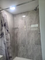 2335 Cochran St in Lakeland, FL - Building Photo