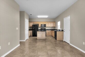 1523 Bentley Cir in Fort Walton Beach, FL - Building Photo - Building Photo