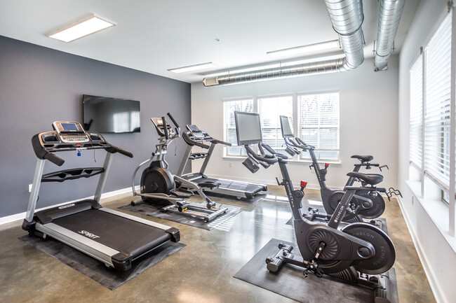 Art Lofts @ Overton in Memphis, TN - Building Photo - Interior Photo