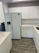 9503 SW 88th Terrace in Miami, FL - Building Photo - Building Photo