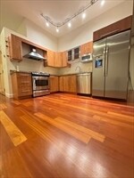 10 Ocean Ave, Unit Loft Penthouse in Revere, MA - Building Photo - Building Photo