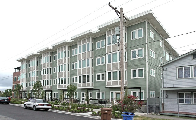 New Tacoma Apartments in Tacoma, WA - Building Photo - Building Photo