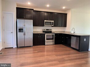 56 Andrews Pl in Fredericksburg, VA - Building Photo - Building Photo