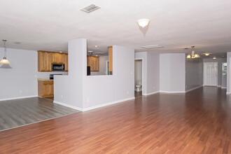 3083 Avalon Lake Dr SW in Madison, AL - Building Photo - Building Photo