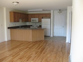 Farm Stand in South Burlington, VT - Building Photo - Interior Photo