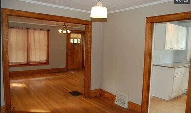 825 Sylvan Ave in Ann Arbor, MI - Building Photo - Building Photo