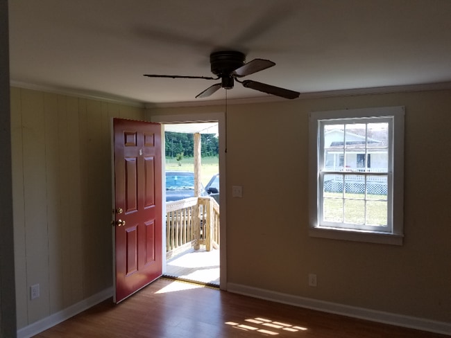 3990 Mark N Smith Rd in Deep Run, NC - Building Photo - Building Photo