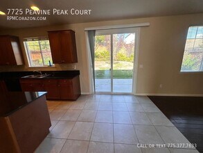 7725 Peavine Peak Court in Reno, NV - Building Photo - Building Photo