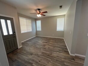 1499 Haddington Dr in Riverside, CA - Building Photo - Building Photo